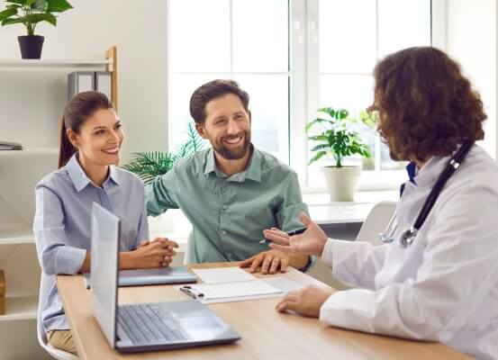 Cada familia es única. En el HVQ te ayudamos a planificar la tuya con el respaldo de nuestros especialistas en genética médica.