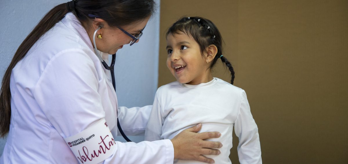 278 niñas, niños y adolescentes en situación de vulnerabilidad fueron atendidos en la 10.ª Caravana de la Ternura, una iniciativa que cada año reúne el compromiso del Hospital Vozandes Quito junto a World Vision Ecuador.